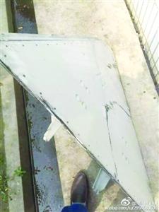 上海:60公斤重飛機零件從天而降 擊穿工廠廠房
