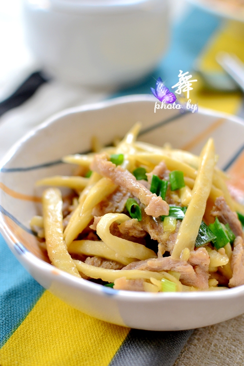 【廚藝課堂】蒜香茭白炒肉絲
