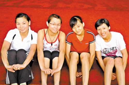 一般女孩子連一個俯臥撐都