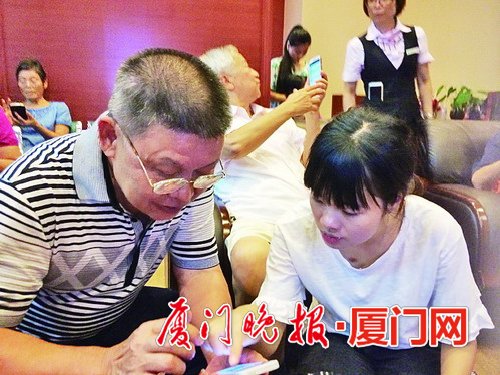 “復(fù)習(xí)神器”現(xiàn)課堂 互動學(xué)習(xí)好開心