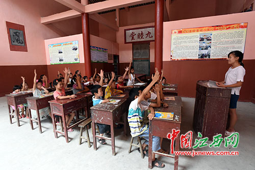 上高縣:兒童假日課堂 普及安全教育(圖)