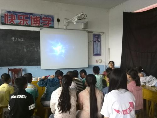 為留守兒童設(shè)計(jì)入圍項(xiàng)目:傳遞童年 為孩子們建個(gè)