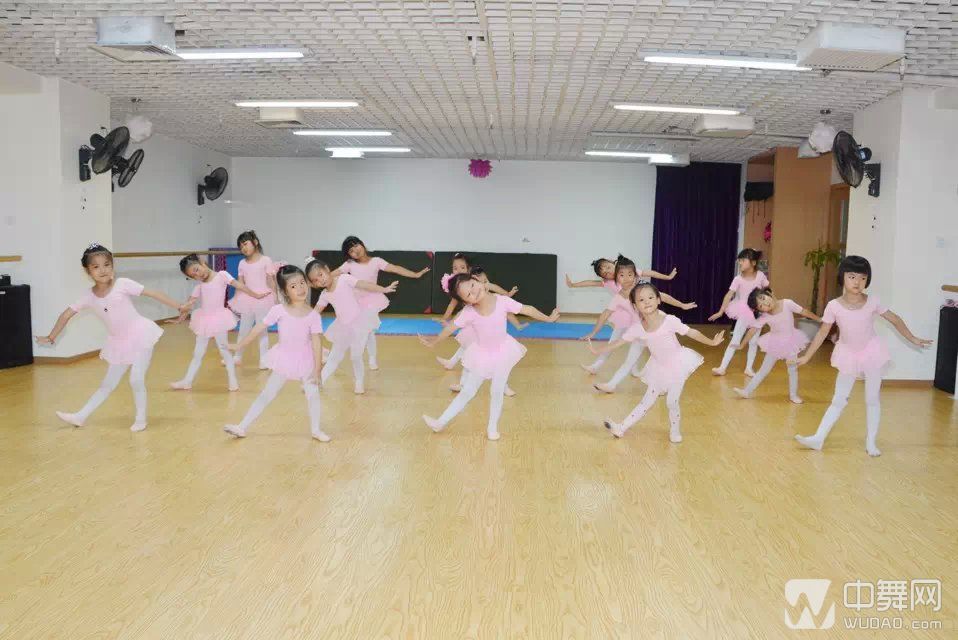 兒童舞蹈2.jpg