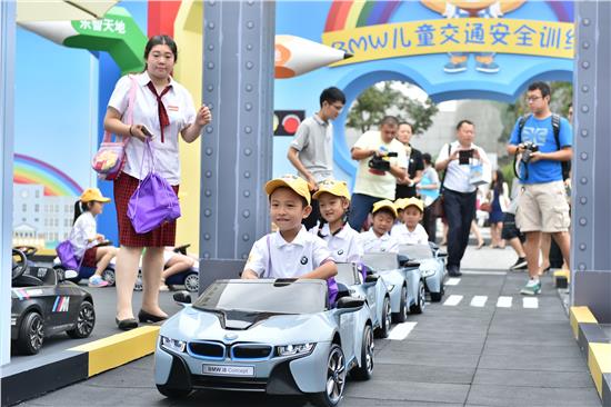 【2015 BMW兒童交通安全訓練營歡樂啟幕