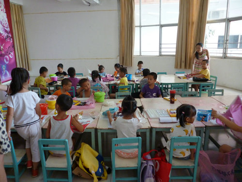 北海市圖書館舉辦“幼兒美工藝術創作公益大課