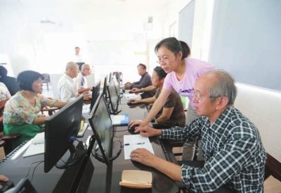 海安老干部大學(xué)開設(shè)網(wǎng)絡(luò)課堂 131人報名學(xué)技能