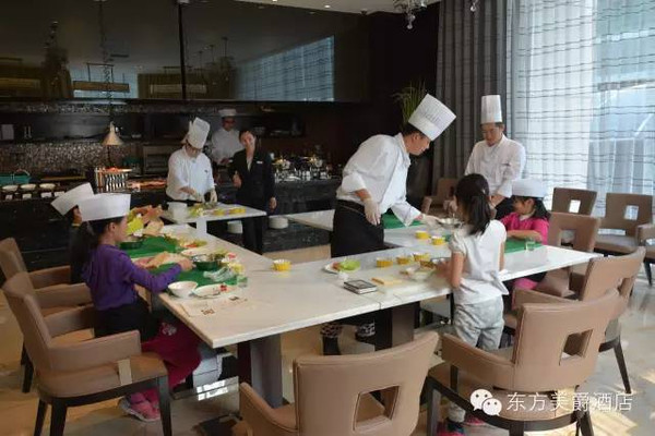 “烹”然心動“親子烹飪課堂”系列美食兩種三明治